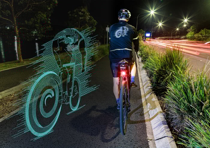 Reflective Threads Used for Cyclists and Beyond