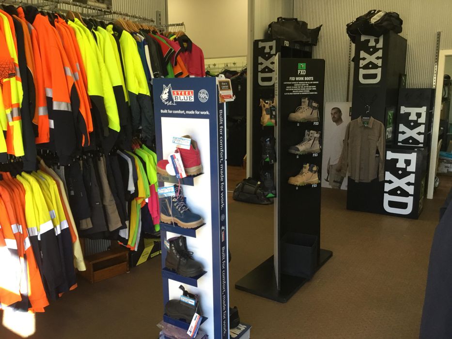 signature-clothing-1